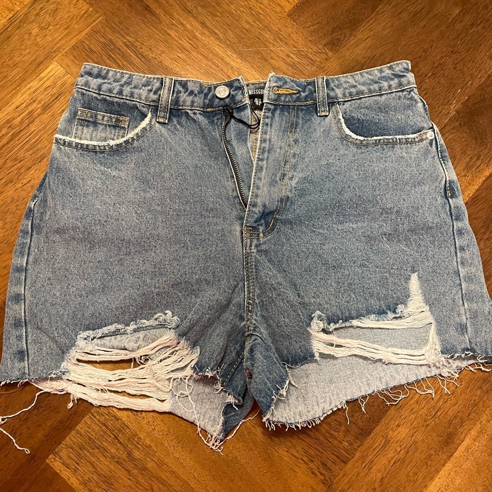 Ripped Jean shorts